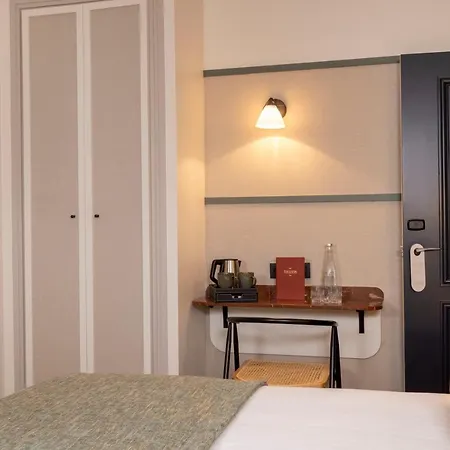 Toujours & Hotel