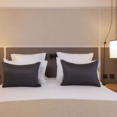 Toujours & Hotel Paris