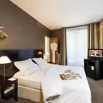 Toujours & Hotel París