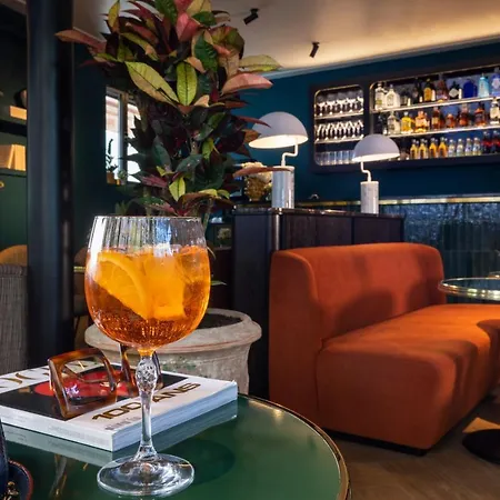 Otel Toujours &