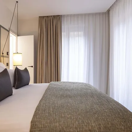 Toujours & 4* Paris