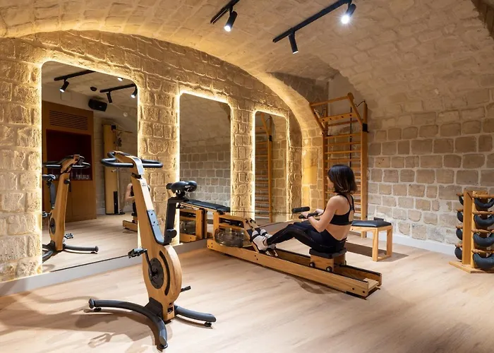 Hotel Toujours & Parijs