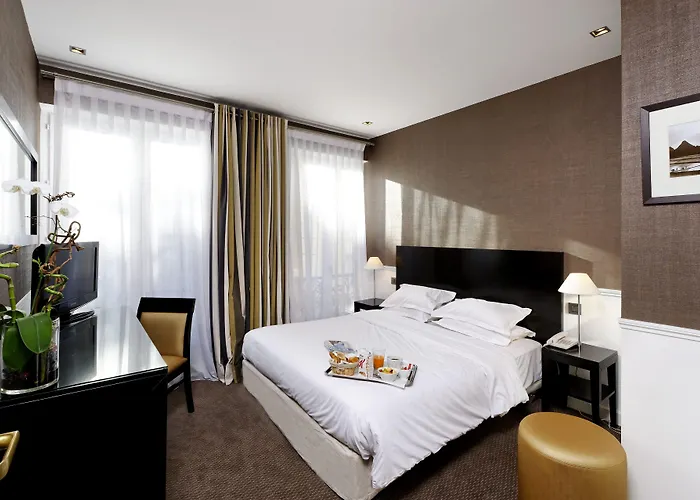 Toujours & Hotell Paris