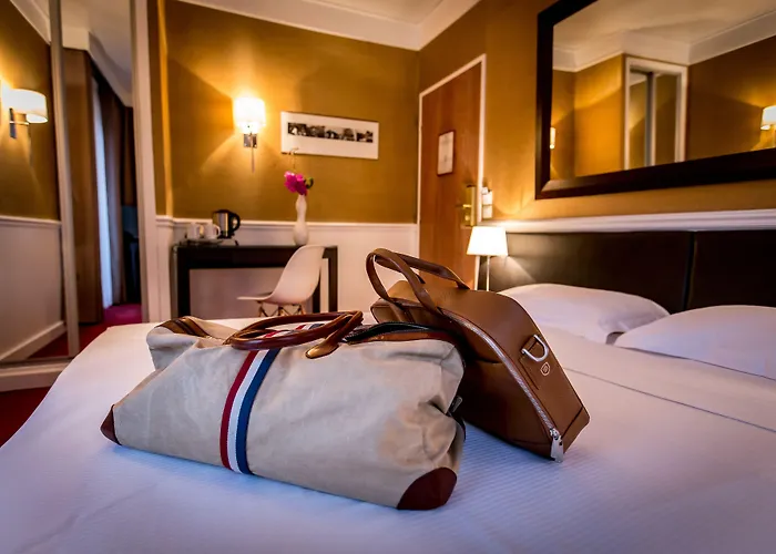 Toujours & Hotell