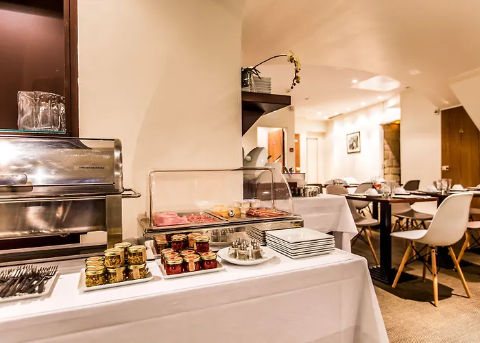 Hotel Toujours & Parijs