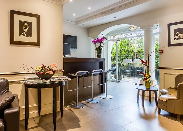 Hotel Toujours & Parijs