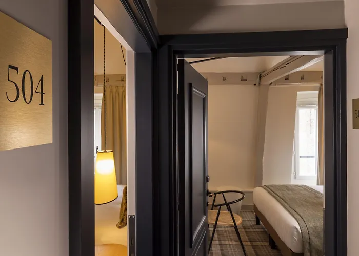 Hotel Toujours & Parijs