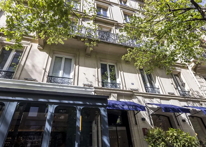 Hotell Toujours & 4*