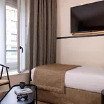 Toujours & Hotel Paříž