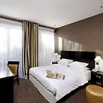 Toujours & Hotel Paříž