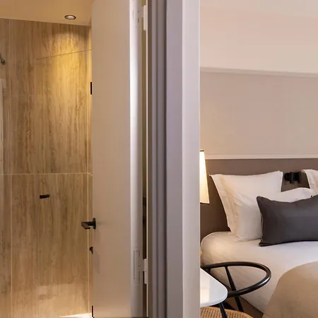 Toujours & 4* Parigi