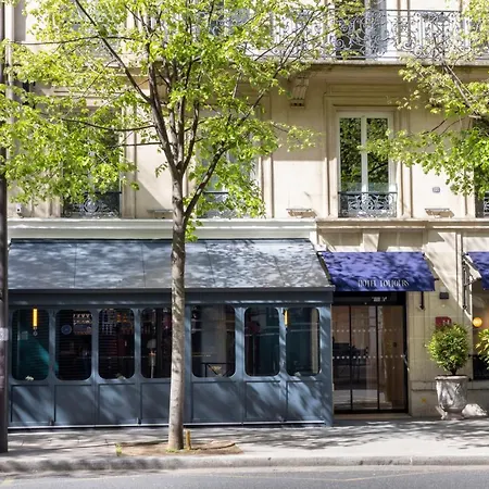 酒店 Toujours & 4*