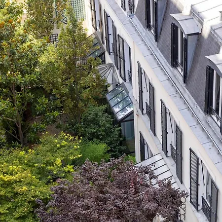 酒店 Toujours & 4*